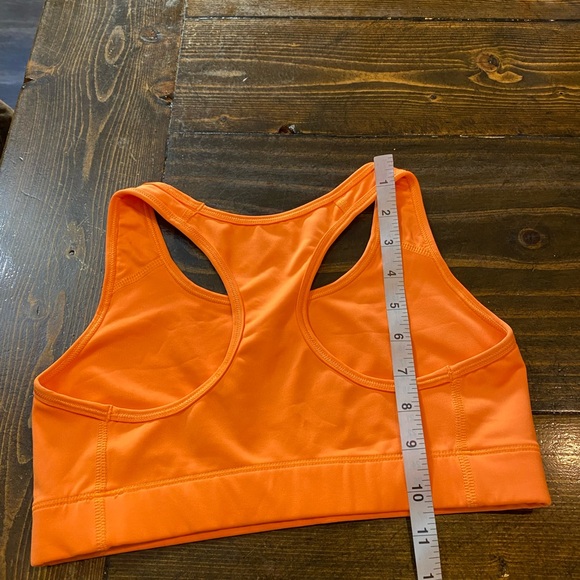 Nike Women's Vibrant Orange Sports Bra pre loved - Picture 6 of 6